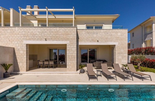 Tar-Vabriga House | Premier 3 Bedroom Retreat in Vabriga with Ocean Views