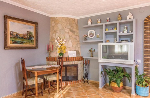 La Goba House | Inviting Home in Vidreres with Pool and Family-Friendly Amenities