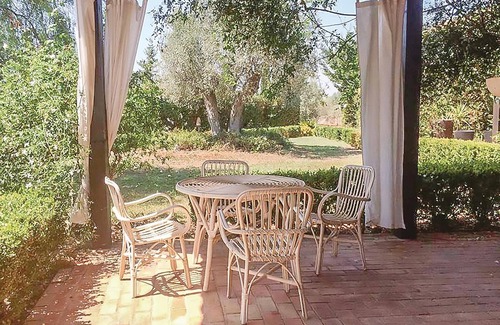 Chiaramonte Gulfi House | Spacious 4-Bedroom Retreat in Chiaramonte Gulfi