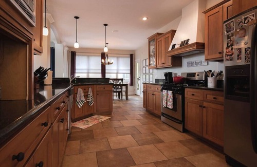 Bloomington House | Perfect Craftsman Home Steps from IU's Campus - 10/10 Rated