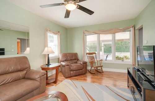 South Haven House | Unforgettable 5-Bedroom Retreat with Private Pool & Beach Access