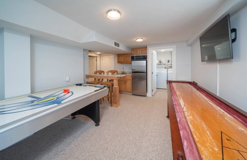 South Haven House | Unforgettable 5-Bedroom Retreat with Private Pool & Beach Access