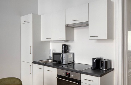 Altlerchenfeld Apartment | Inviting Josefstadt 2BR with Elevator, Near Shops & Dining
