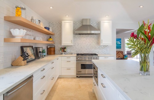 Kailua House | Unforgettable Kailua Beach House with Pool & Game Room