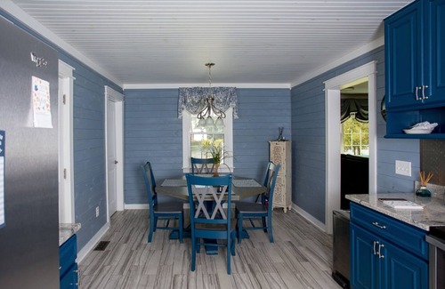 Columbia House | Tranquil Columbia Lake House with Dock, Outdoor Kitchen & WiFi