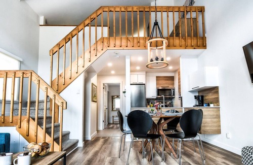 Mont-Tremblant House | Scenic Lake & Mountain Views Just 5 Minutes from Tremblant