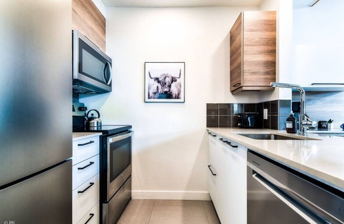 Mont-Tremblant House | Scenic Lake & Mountain Views Just 5 Minutes from Tremblant