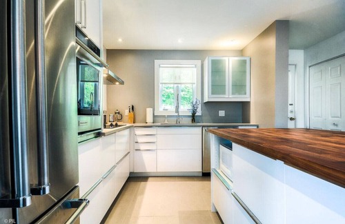 Mont-Tremblant Condo | Scenic Lake & Mountain View: Family-Friendly Retreat Near Tremblant