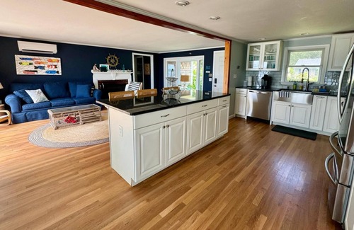 Dennis Port Cottage | Perfect Lakefront Retreat with Private Dock and Hot Tub