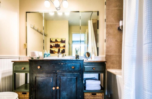 Mont-Tremblant House | Scenic Lakemountain View Hotel - 4-Star, Family & Pet Friendly
