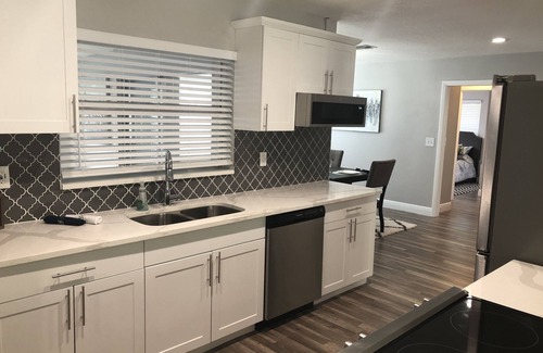 Dunedin House | Exceptional Dunedin Home with Heated Pool & Hot Tub