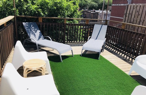 Sheffield Neighbors House | Unforgettable Lincoln Park Rowhouse for Groups and Events