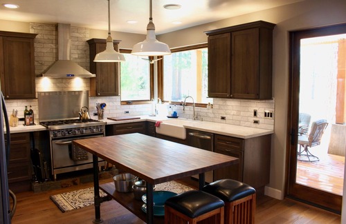 Graeagle House | Prime Location with Spectacular Views in the Heart of Town
