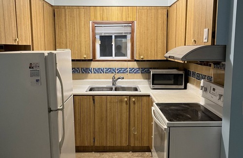 Newtonbrook House | Ideal Hotel with Prime Location and Family-Friendly Amenities