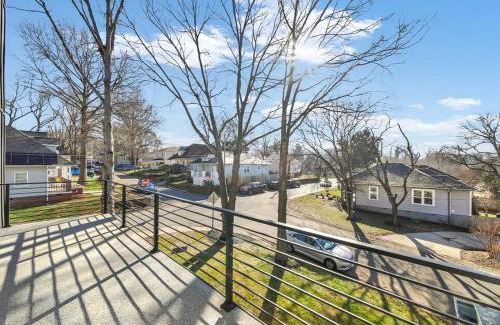 Charlotte Villa | Prime Location with Rooftop Patio, Pool & Game Room!