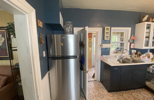 Luray House | Prime Location with Hot Tub & Ocean Views - Rated 10/10!