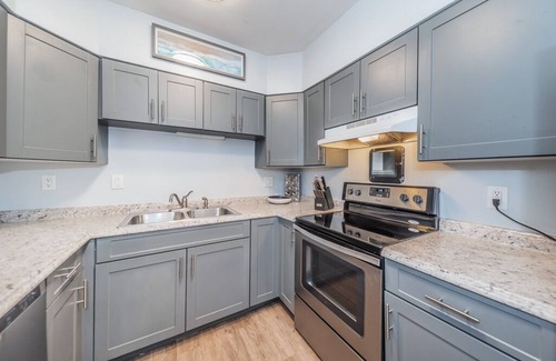 Downtown Dunedin Apartment | Prime Location: Steps to Restaurants, Shops & Festivals!