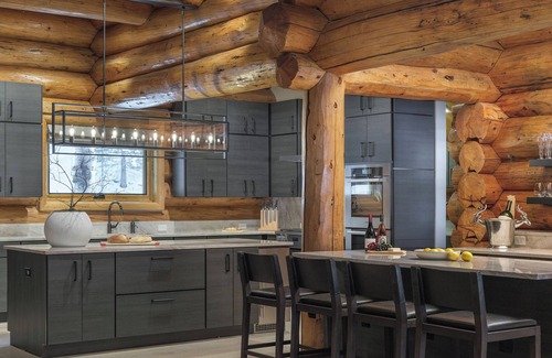 Highland Meadows House | Amazing Log Home on Gore Creek | The Savory Lodge