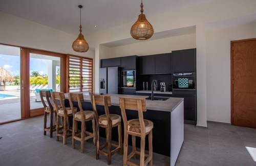 Jan Thiel Villa | Elegant Villa with Ocean View Near Jan Thiel Beach