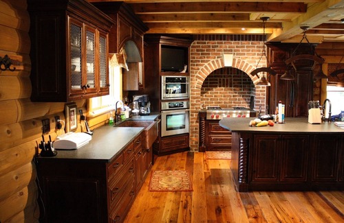 Mammoth Cave House | Perfect Retreat for Large Groups: Hiking & Horseback Adventures