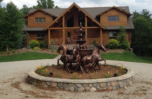 Mammoth Cave House | Perfect Retreat for Large Groups: Hiking & Horseback Adventures