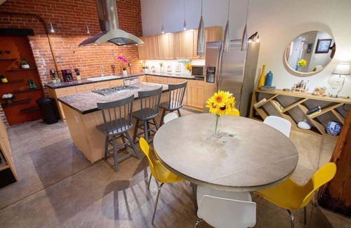 Cole House | Stylish Denver Art Loft with Hot Tub & Pet-Friendly Amenities