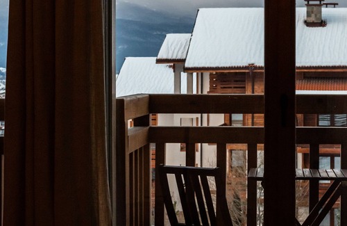 Old Town Apartment | Inviting Studio with Mountain & Town Views and Spa Amenities