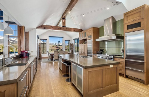 The Highlands House | Discover Breckenridge: Pet-Friendly Mountain Getaway Awaits