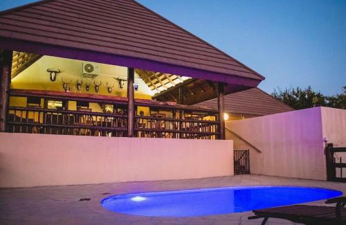 Hoedspruit Villa | Unforgettable Mountain Views with Solar Power & Amenities