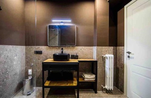 Porta Garibaldi Apartment | Stylish Bilo Apartment in the Heart of Milan Awaits You