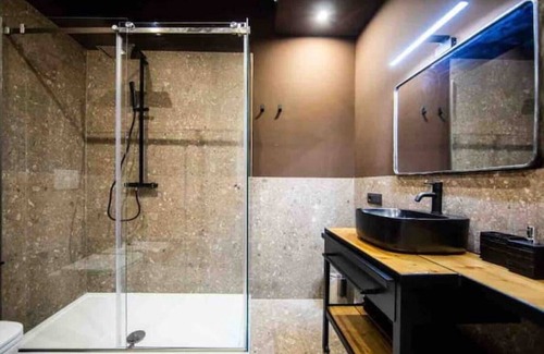 Porta Garibaldi Apartment | Stylish Bilo Apartment in the Heart of Milan Awaits You