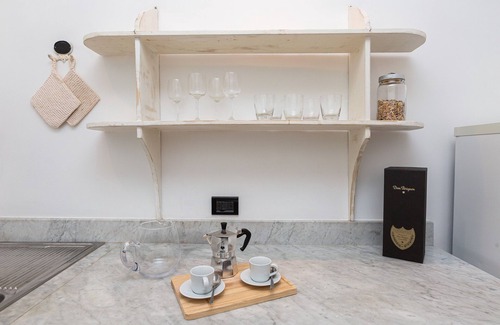 Rione XI Sant'Angelo Apartment | Elegant Penthouse with Terrace in Jewish Ghetto - 9.6/10
