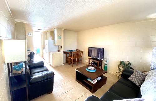 Makaha Condo | Stellar Ocean Front Condo with Stunning Views & Amenities
