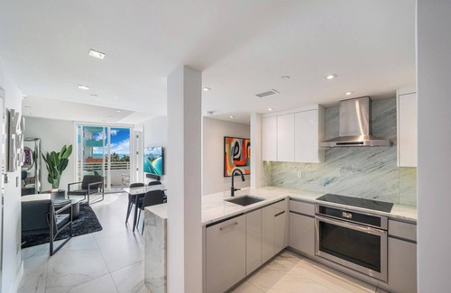 South of Fifth Condo | Amazing Ocean Front Condo in SoFi