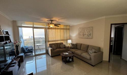 Playa Coronado Apartment | Oceanfront Condo with Pool & Hot Tub in Coronado Panama