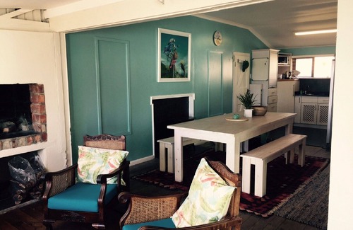 Gansbaai House | Inviting Beach Bungalow with Amazing Ocean Views & Pool