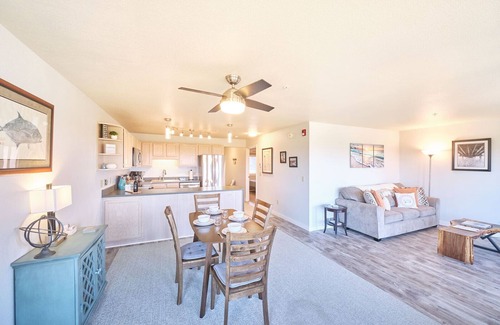 Long Beach Condo | Unforgettable Oceanfront Retreat with Pet-Friendly Amenities