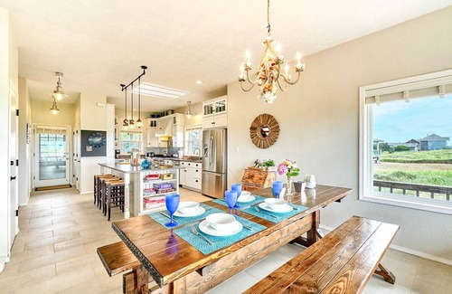 Ocean Park House | Coastal Retreat with Ocean Views & Pet-Friendly Comfort