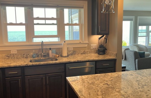 Peaks Island House | Ocean Front Spar Cove Cottage: Family-Friendly Retreat!
