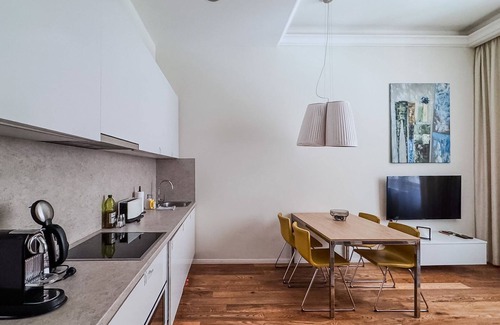 Josefov Apartment | Unforgettable Old Town One-Bedroom Retreat with Kitchen