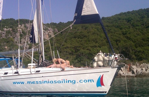 Kalamata Boat Rental | Relaxing Onboard Getaways & Scenic Sailing Adventures