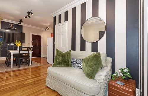 Ampere Apartment | Convenient Stay Just Steps from NYC Train Station