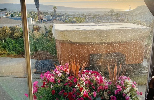 Seaside House | BayVue2: Fireworks, Hot Tub & Panoramic Ocean Views
