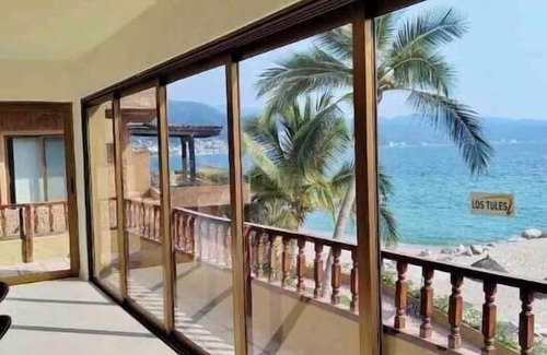 Puerto Vallarta Apartment | Chic Penthouse with Ocean View at Playa en los Tules