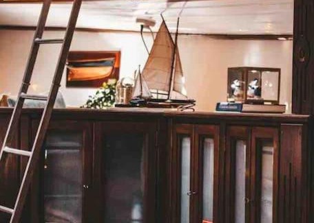 Amsterdam East Boat Rental | Exclusive Private Boat Retreat with Oceanfront Views