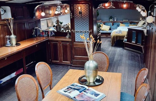Amsterdam East Boat Rental | Exclusive Private Boat Retreat with Oceanfront Views