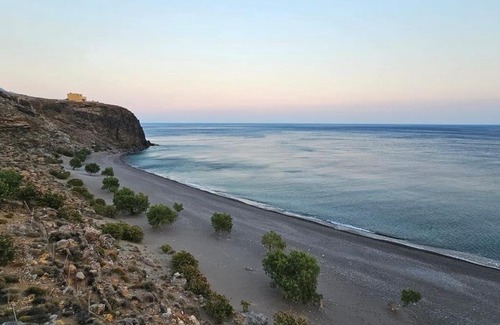 Archanes-Asterousia Apartment | Seafront Retreat with Private Beach and Ocean Views