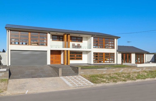 The Entrance North House | Seaside Retreat with Stunning Ocean Views and Family Amenities