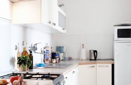 Pjescana Uvala Apartment | Josie’s Apartment: Oceanfront Views & Steps to the Beach