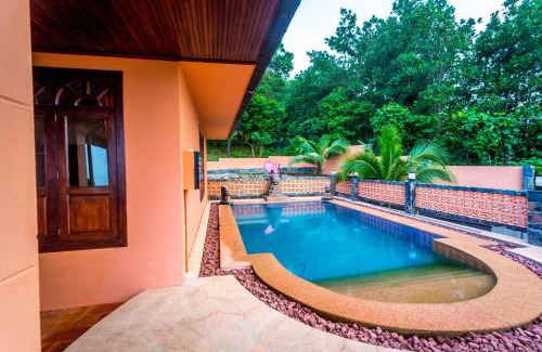 Ko Lanta Villa | Seaside Retreat: 4-Star Villa with Pool & Family Fun